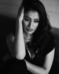 latest sexy photo shoot mankatha movie actress raai laxmi images