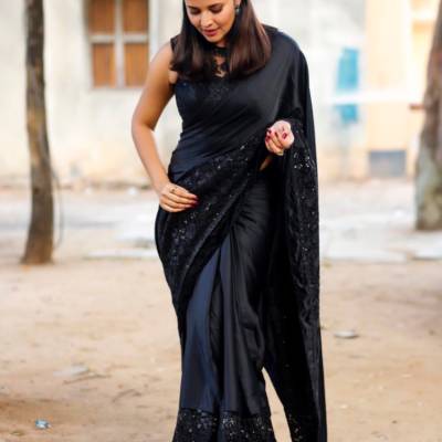 sexy curvaceous saree sweety Anasuya Bharadwaj black saree hourly glass figure-photos-2019-01-25_09.50.07~01 Sexy saree back views anasuya bharadwaj
