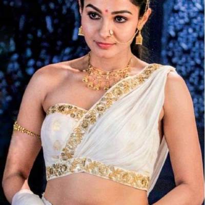 andrea-jeremiah-Starring-Maaligai-First-Look-poster-andreajeremiah-horror-movie-stills-sexy-hot-navel-show-princess andrea-jeremiah-Starring-Maaligai-First-Look-poster-andreajeremiah-horror-movie-stills-sexy-hot-navel-show-princess